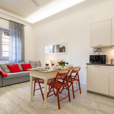 Central Station Apartment By Mmega Florença Exterior foto